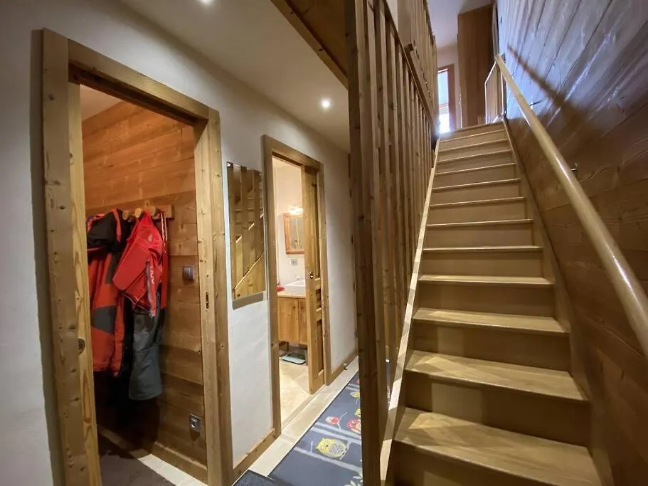 Apartment Alpe D'Huez Houses - Chalet Des Roches - Duplex, Sur Les Pistes De 3 Chambres ! France